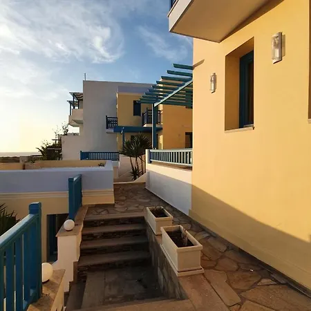 فيلة Finiki Villas