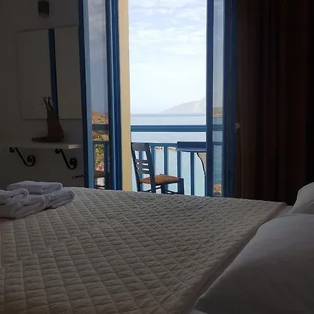 Finiki Villas *