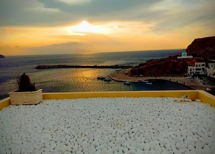 فيلة Finiki Villas